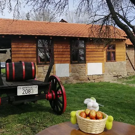 Etno Kuca Nikolov Farm stay *