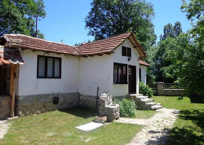 Smještaj na farmi Etno Kuca Nikolov *