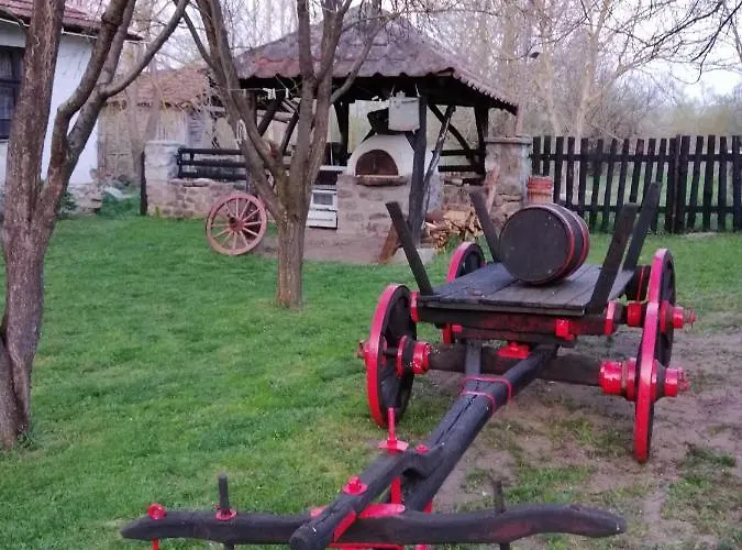 Κατάλυμα σε φάρμα Etno Kuca Nikolov *