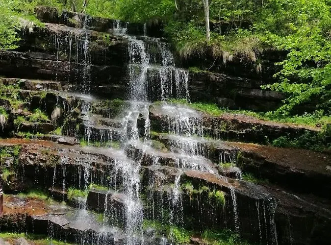 Etno Kuca Nikolov Smještaj na farmi Dimitrovgrad